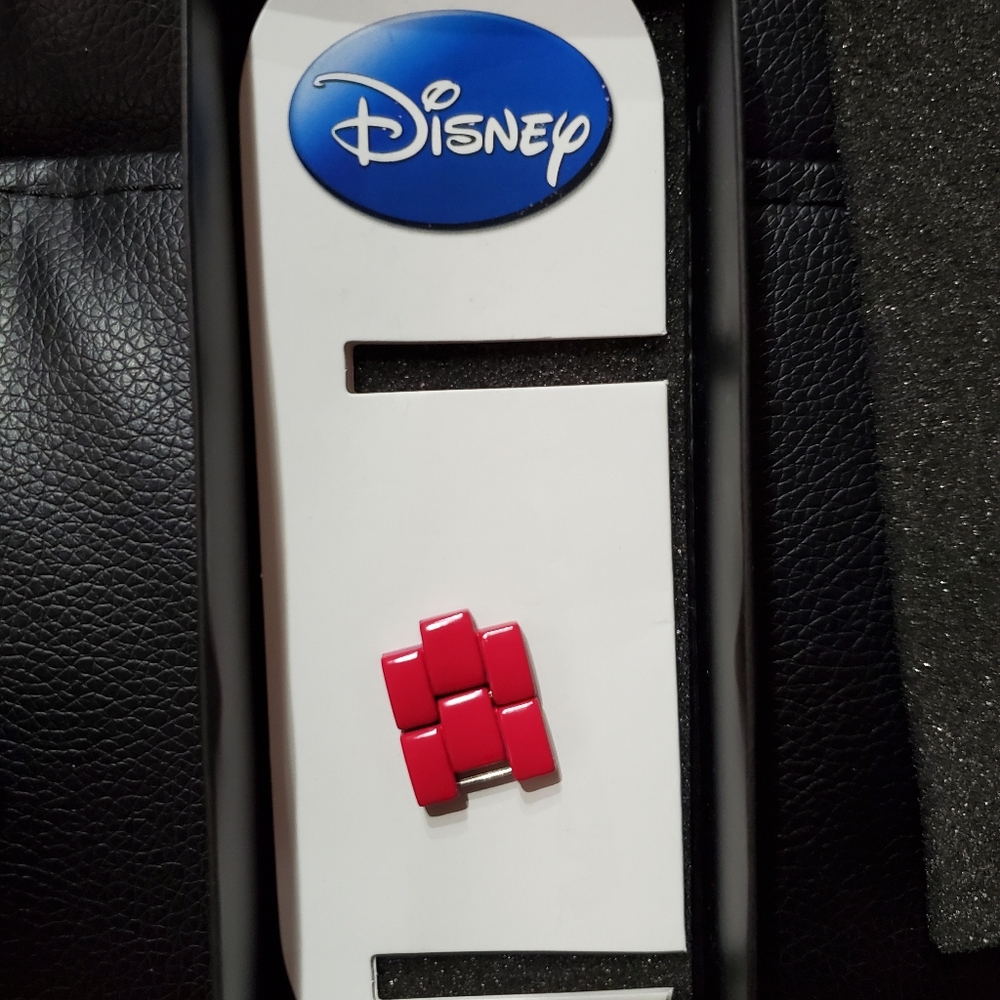 Disney Ariel pink enamel watch. - Picture 3 of 3